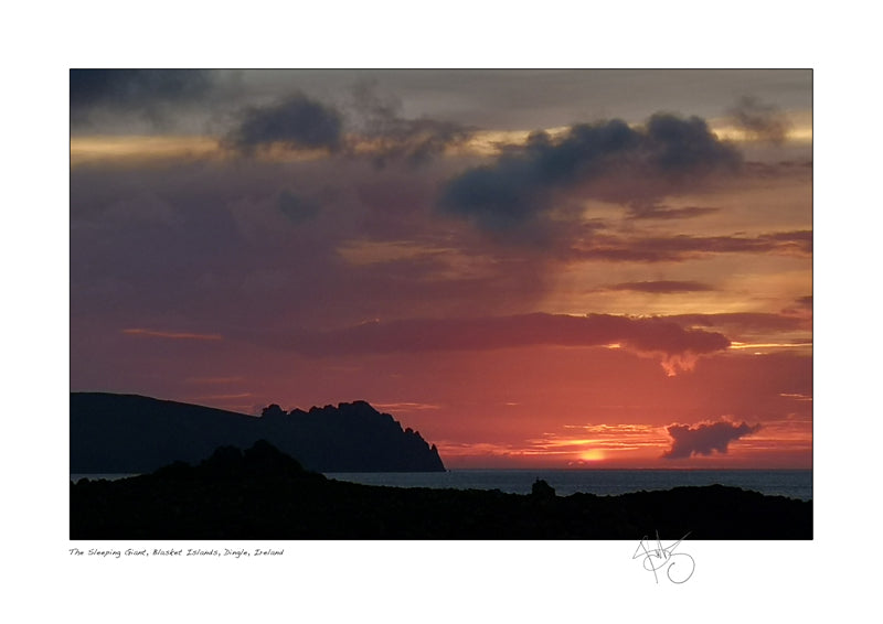 the-sleeping-giant-dingle-picture-blasket-island-declan-mulvany-images-of-ireland